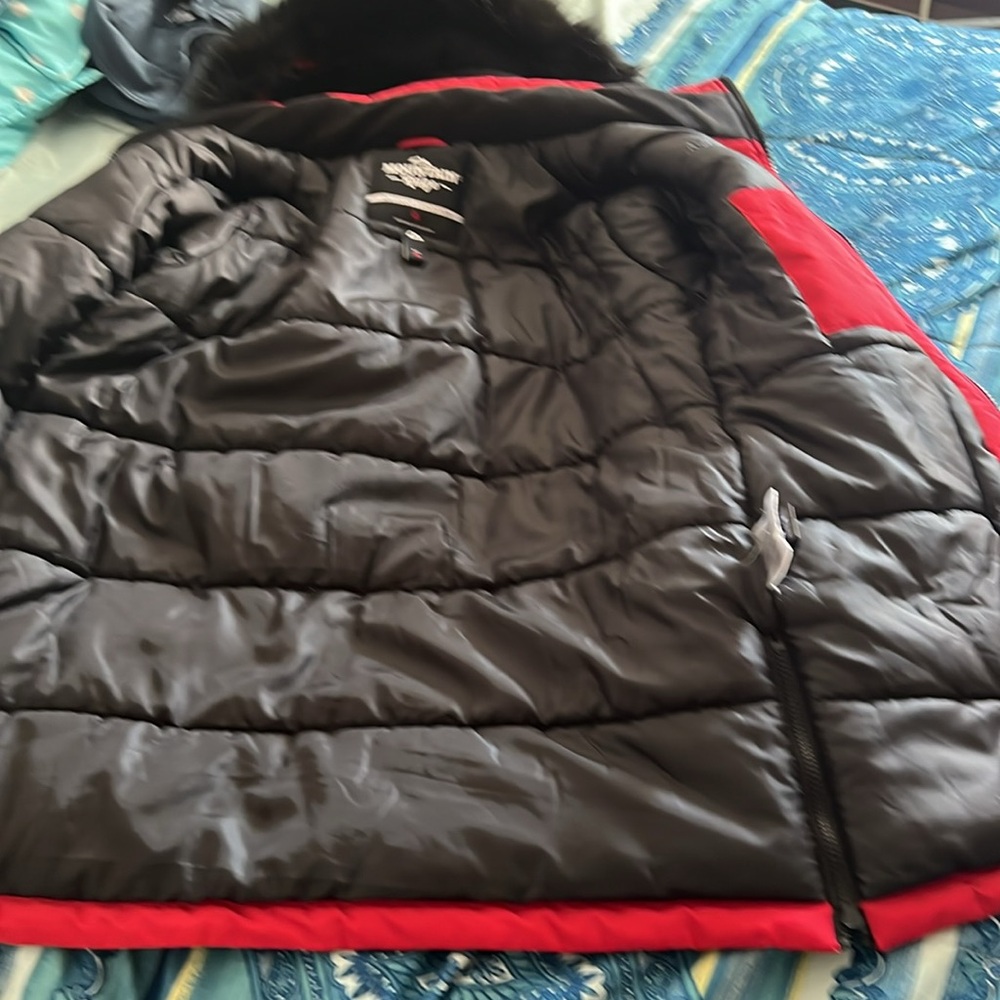 Women's Bold Red Ski & Snow Jacket - Picture 11 of 11